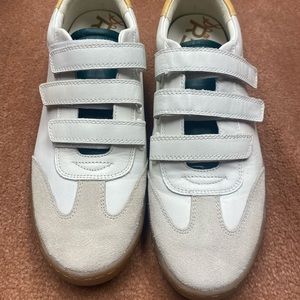 Sam Endelman tennis shoes